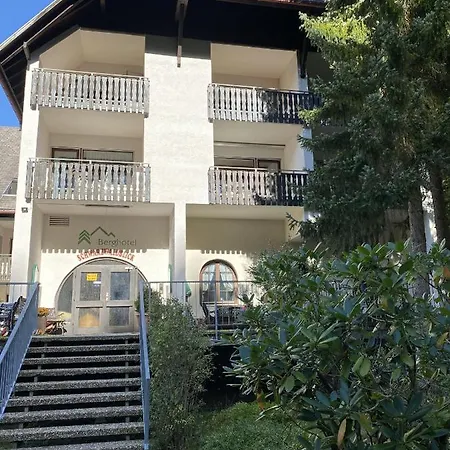 Schwarzwaldblick Bed & Breakfast *